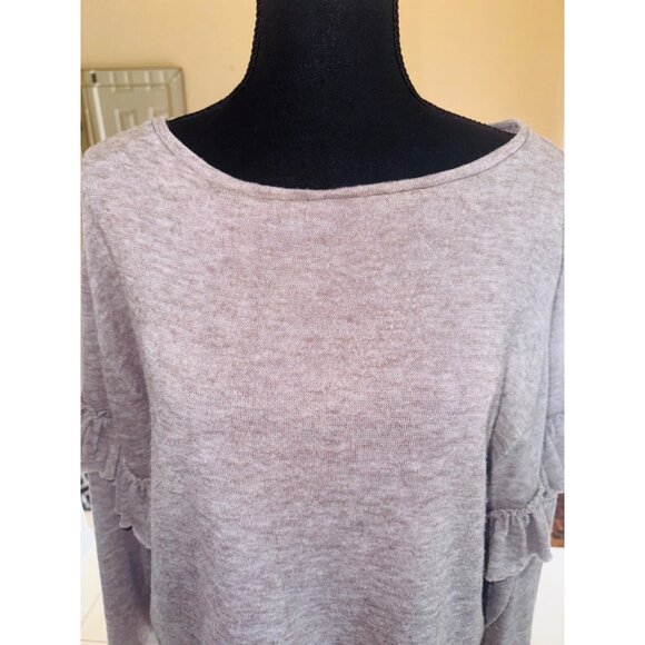 Zara Grey/Beige Knit Soft Ruffle Sleeve Sweater Top Boat Neck M Casual Comfort - Picture 10 of 10